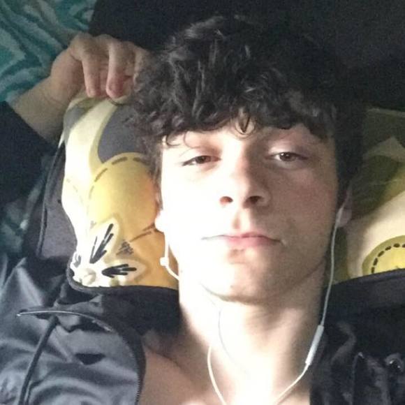 Meet your Posher, Trent - Picture 1 of 1